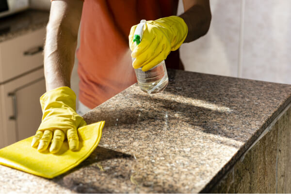 cleaning granite countertops