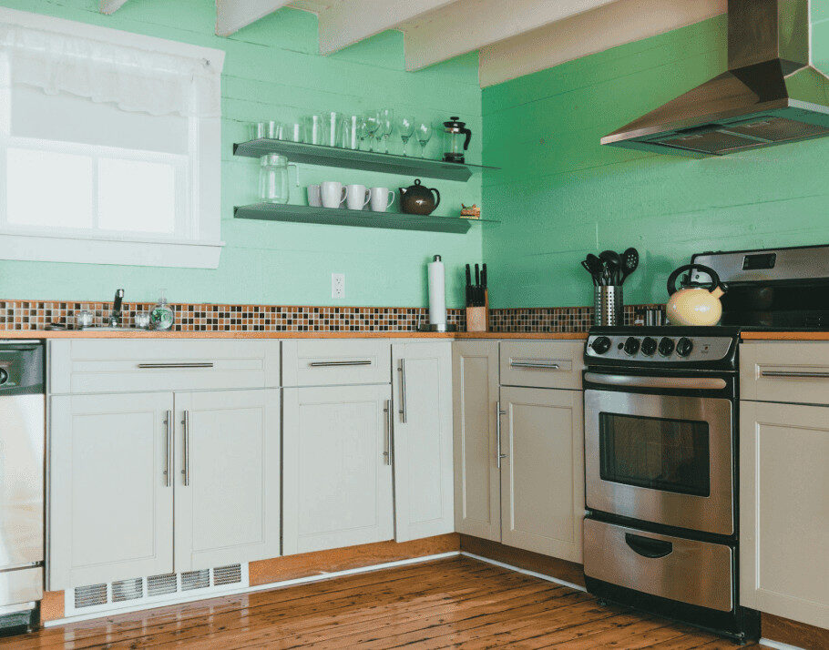 Maple Kitchen cabinets at Raby Home